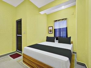 OYO Flagship Radha Rani Hotel