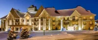 Le St-Martin Hotel & Suites Hotels near Musée pour Enfants