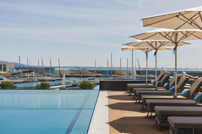 Hotel Marina Atlântico Отели рядом с достопримечательностью «Nucleo de Santa Bárbara do Museu Carlos Machado»