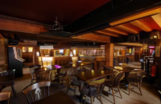The Longboat Inn