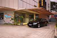 Hilux Courtyard Hotel a Palakkad