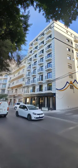 Carlton Hotel
