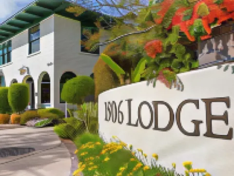 1906 Lodge Hotels in Coronado