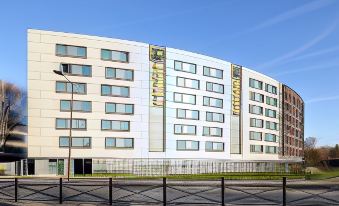 1. B&B 호텔 생..