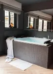 Secret Suites - 4-Star