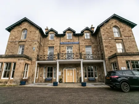 The National Hotel Отели рядом с достопримечательностью «Strathpeffer Pump Room»