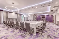 Home2 Suites by Hilton Toronto Brampton Hotels in Brampton