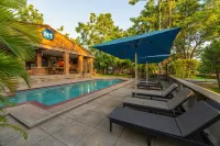 N1 Hotel & Campsite Victoria Falls - Pools