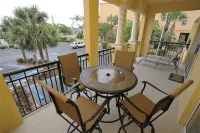 Beautiful clean and in great location beach condo