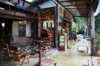 Country Lakeview Hoteles en Bang Pla Ma