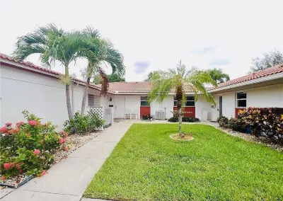 Beautiful private villa only minutes from the beach
