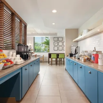 Country Inn & Suites by Radisson, San Diego North, CA Отели рядом с достопримечательностью «Институт Солк»