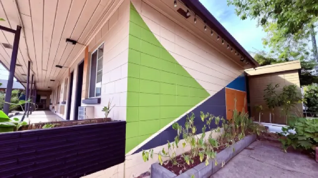 城市中心汽車旅館