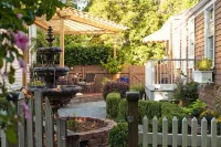 Devereaux Shields House