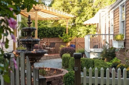 Devereaux Shields House