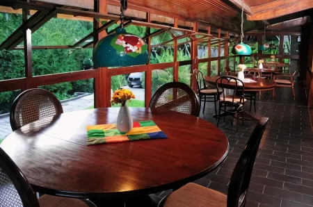 Hotel Daniela Отели рядом с достопримечательностью «Pequena Finlândia»