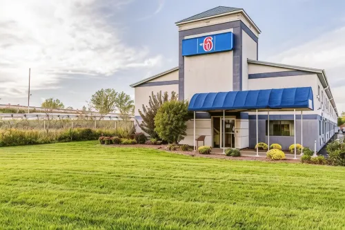 Motel 6 Green Bay, WI - Lambeau