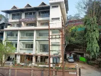 Golden Peaks Hotel & Restaurant