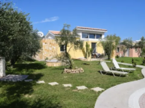 Three Stars Luxury Villas Hotels in Moraitika