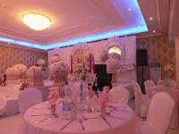 Verona Resorts Sharjah Các khách sạn gần TT mua sắm Corniche