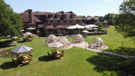 Stirrups Hotel Отели в г. Бракнелл