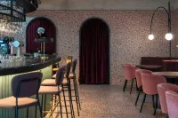 Hotel Indigo VIENNA - NASCHMARKT by IHG - Baarit