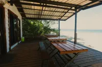 Camp Soteria Resort:Pacific Ocean on your doorstep