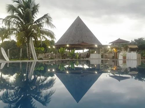 Luwansa Beach Hotel Hotels in Tondong Belang