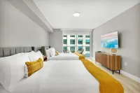 Luxurious Furnishings and Elegant Amenities - Lavish Modern Oasis 比斯坎灣住宿飯店