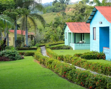 Los Bohios Campo Añil Hoteles en Jarabacoa