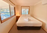 波高爾賓村 酒店