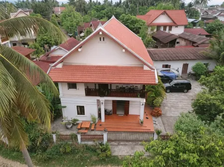 A Tee Guesthouse