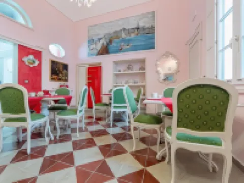 The Crown Palace - Gallipoli