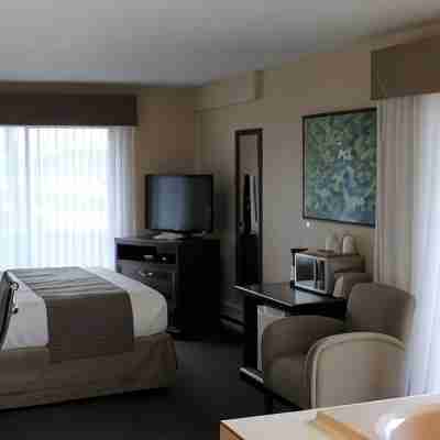 Ramada by Wyndham Campbell River Rooms