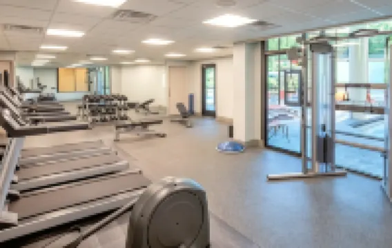 ฮอลิเดย์ อินน์ นิวพอร์ต นิวส์ - แฮมป์ตัน บาย IHG โรงแรมในนิวพอร์ตนิวส์