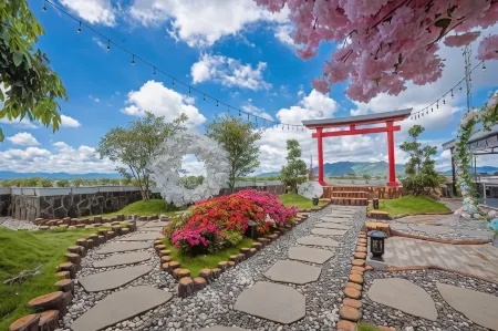 DONG PHUONG HOTEL & RESTAURANT