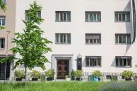 어반 호텔 류블랴나 Župnijska cerkev sv. Kancijana in tovarišev 주변 호텔