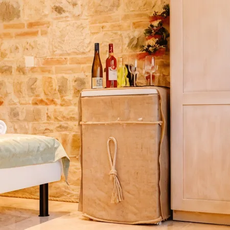 Stone House Luxury Rooms Отели рядом с достопримечательностью «Набережная Рива»