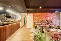 Hotel Moon & Sun Braga - พร้อมอาหารเช้า