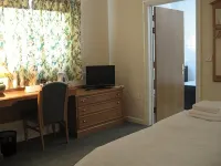 Hazelwood House Hotels in Bridgend