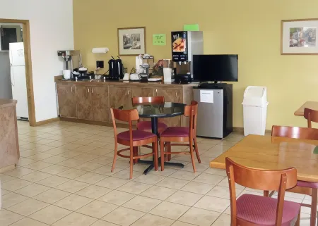 Rodeway Inn Salina North