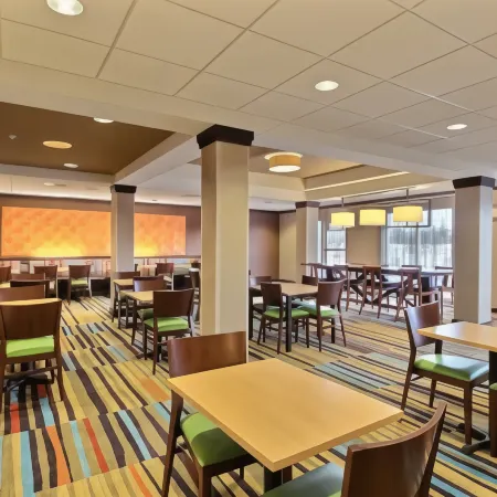 Fairfield Inn & Suites Milwaukee Airport