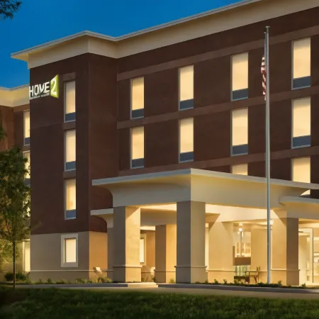 Home2 Suites by Hilton Middleburg Heights Cleveland Отели в г. Берея