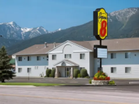 Super 8 by Wyndham Hamilton Hotels in Hamilton