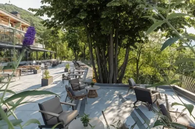 The Lynx Mountain Resort Hotel a 
