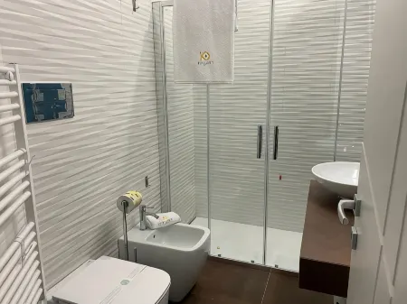 Luxury Family Room B&B Kreart Отели в г. Кротоне