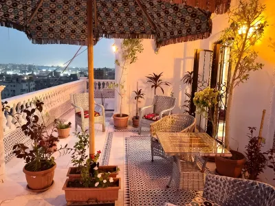 One Bedroom Apartment City Views Local to Airport Hotels in El Nozha