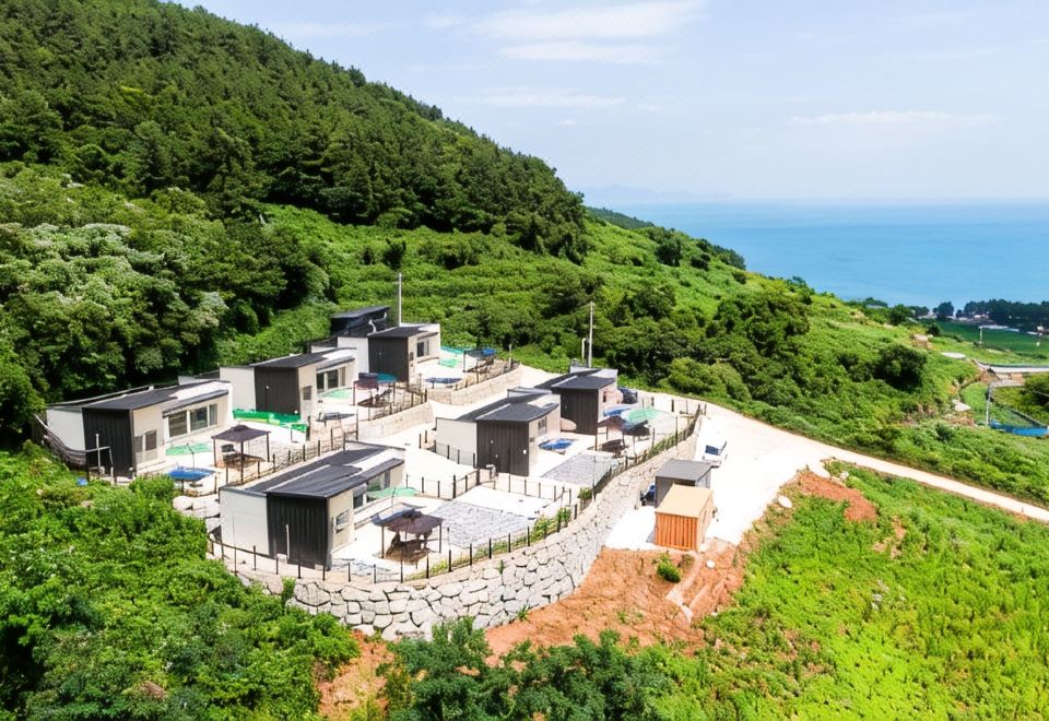 고흥 남열해돋이펜트하우스펜션 전경