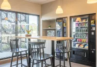 B&B Hotel Saint-Martin-De-Crau Alpilles Camargue Hotels in Saint-Martin-de-Crau