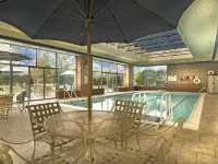 Embassy Suites by Hilton Baltimore at BWI Airport - Pool